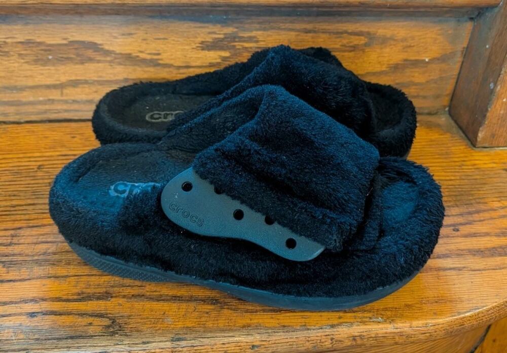 Crocs Unfurgettable Classic Slides Shoes Adjustable Men's 9 Women's 11 Black Fur